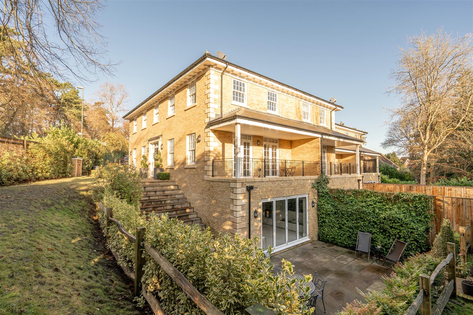 Chilbolton Avenue, Winchester Saxe Coburg